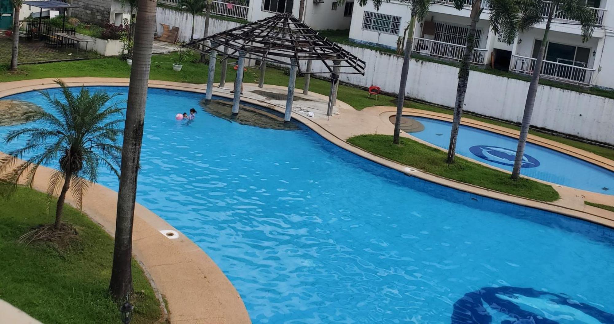 Aston Stay And Villas Mabalacat Bagian luar foto