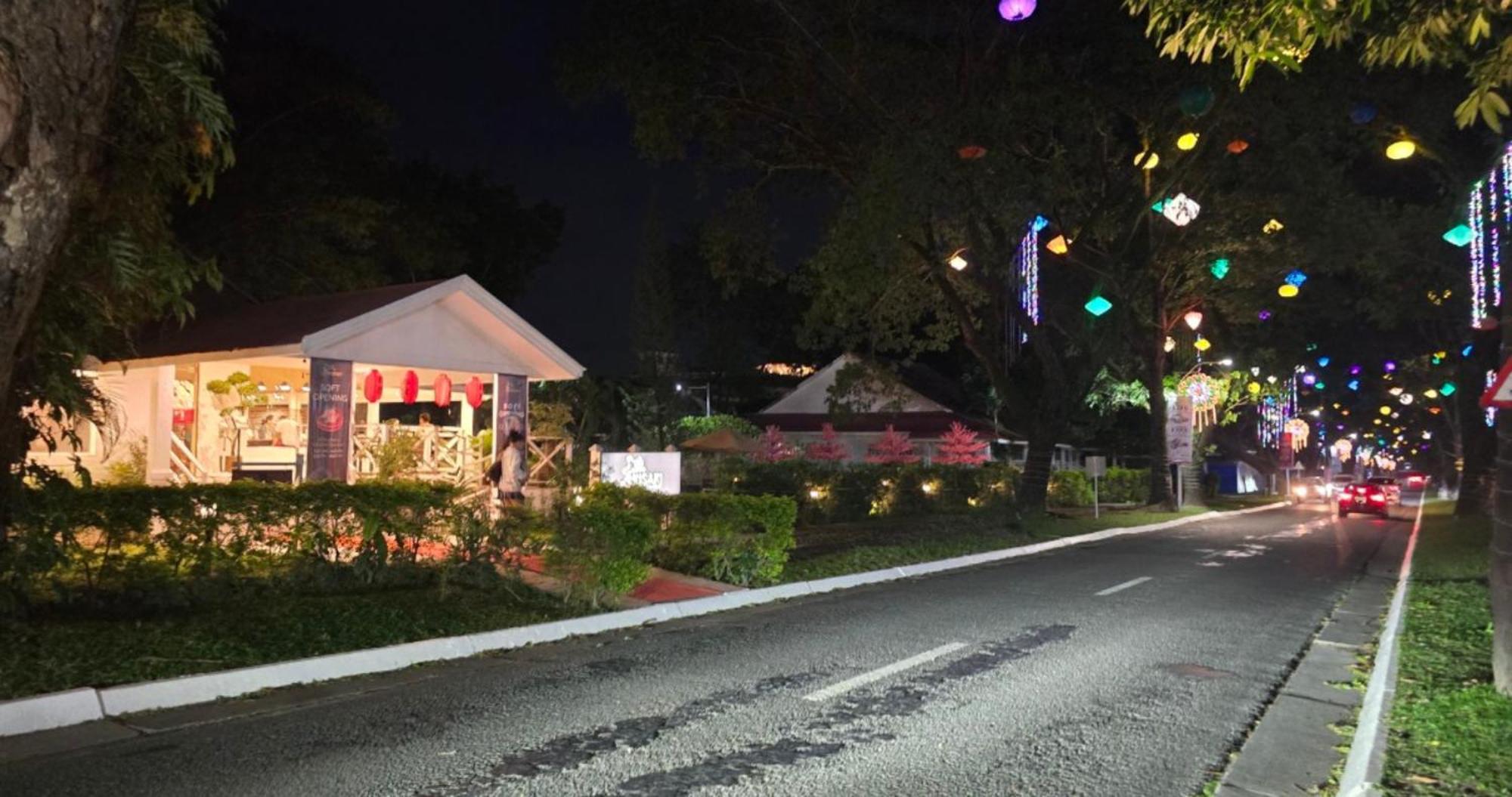 Aston Stay And Villas Mabalacat Bagian luar foto